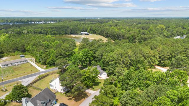 233 Derby Downs Drive, Sneads Ferry, NC 28460