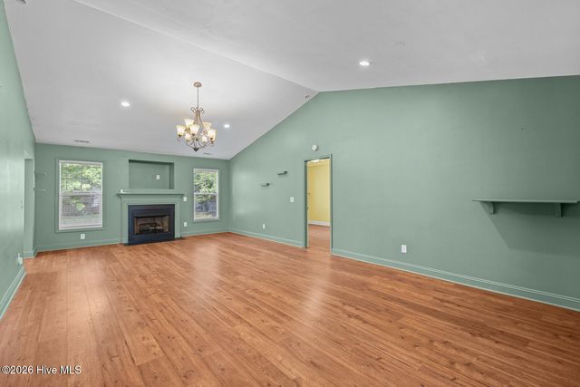 233 Derby Downs Drive, Sneads Ferry, NC 28460
