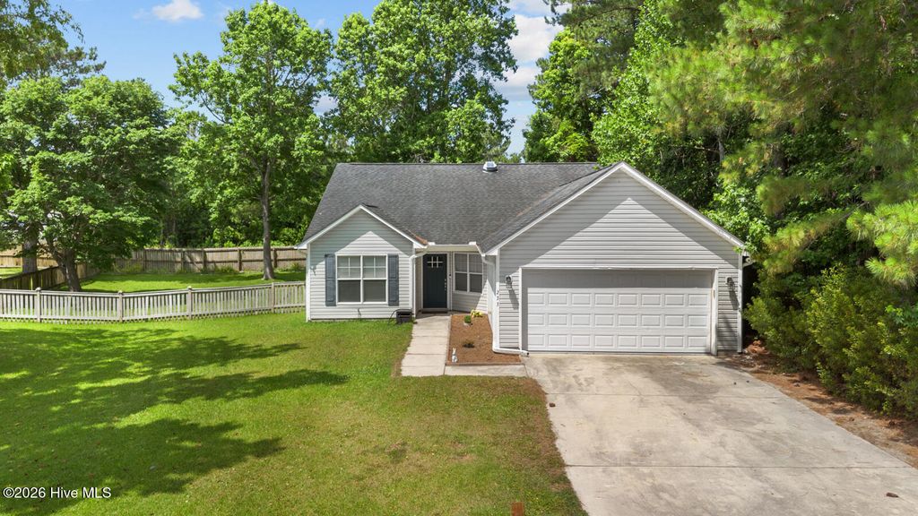 233 Derby Downs Drive, Sneads Ferry, NC 28460