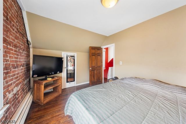 17 Dietrich St Hm, Little Ferry Boro, NJ 07643