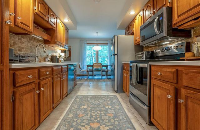 3211 KOHLER CIR, Columbia, MO 65203