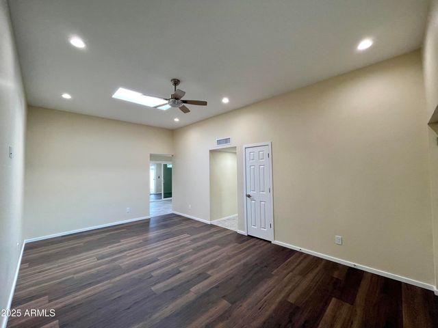 13629 N DEL WEBB Boulevard, Sun City, AZ 85351