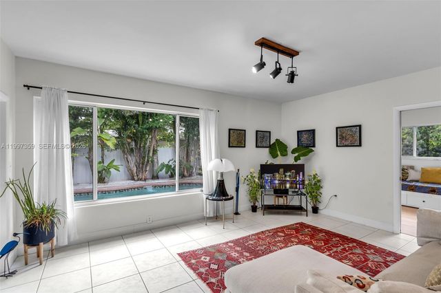 470 NW 88th Ter, El Portal, FL 33150