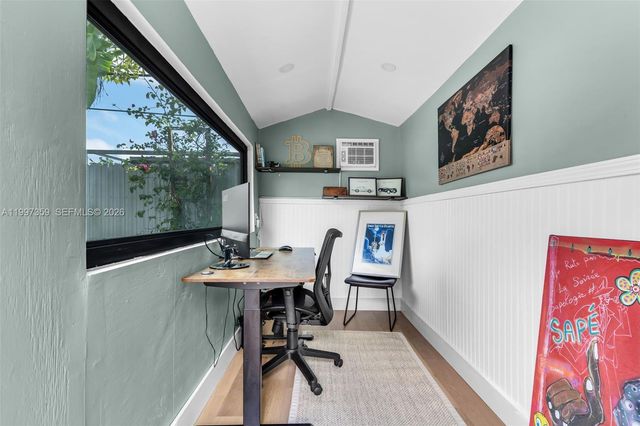 470 NW 88th Ter, El Portal, FL 33150