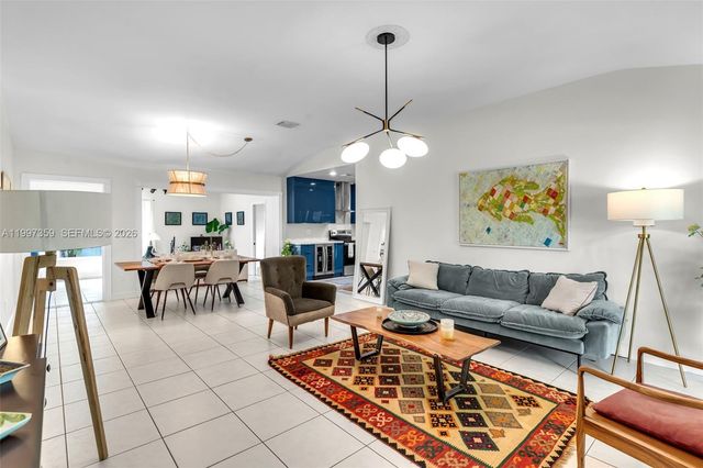 470 NW 88th Ter, El Portal, FL 33150