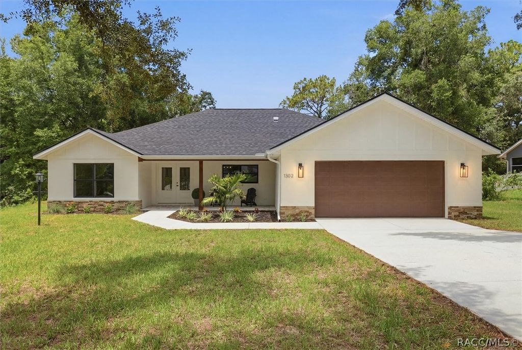 1302 N Mediterranean Way, Inverness, FL 34453