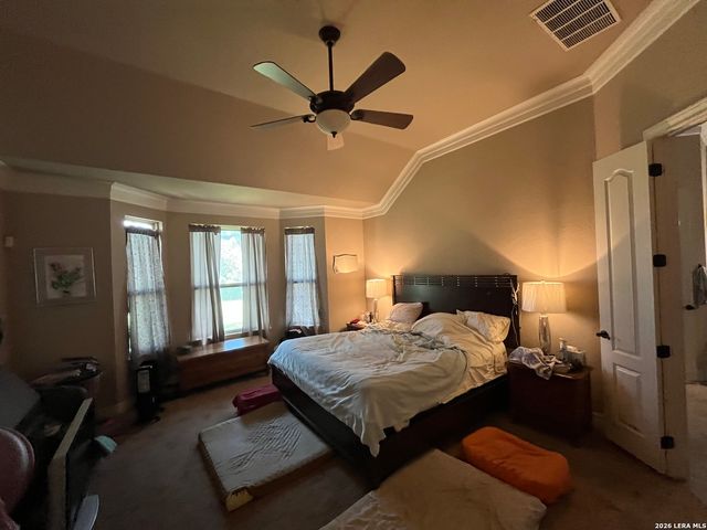 828 Martingale, Bandera, TX 78003