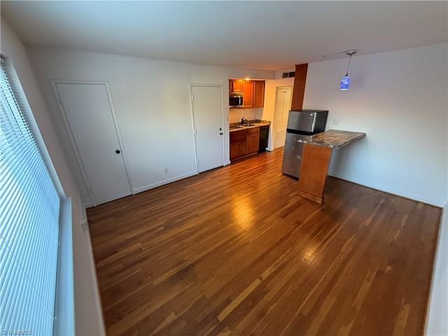 1902 Queen Street D6, Winston-salem, NC 27103