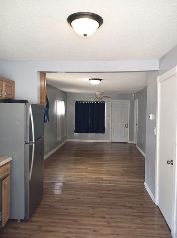 939 Earl Street, Saint Paul, MN 55106