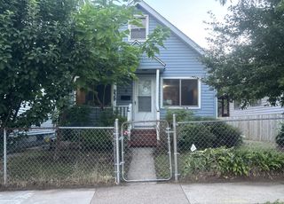 939 Earl Street, Saint Paul, MN 55106