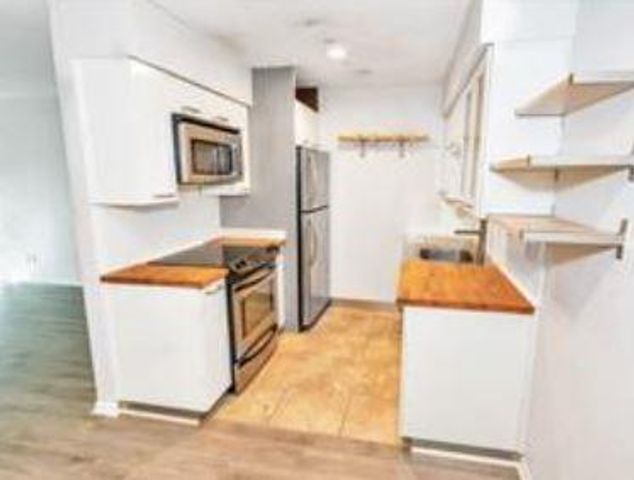 606 Marshall Street B9, Houston, TX 77006