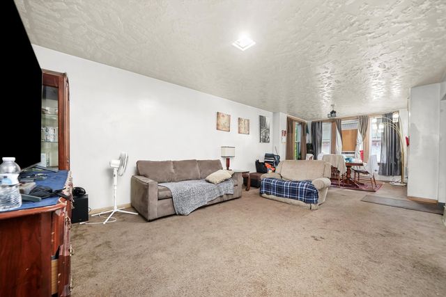 5043 S Artesian Avenue, Chicago, IL 60632