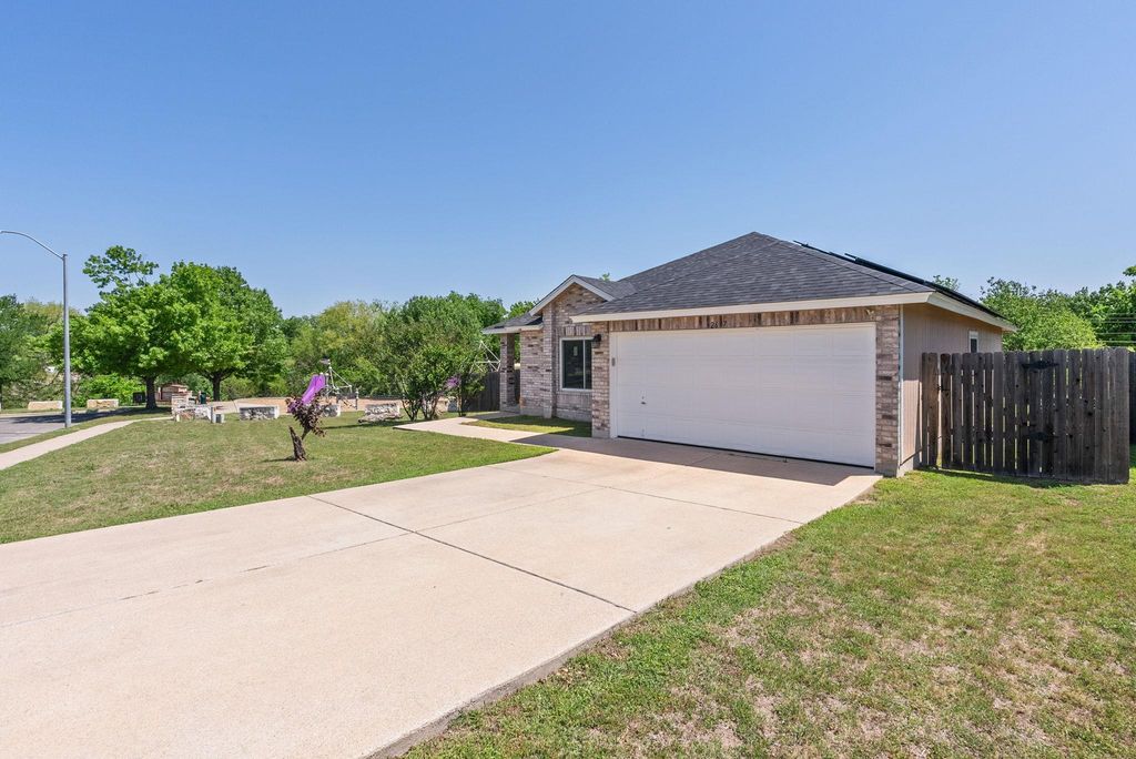 2617 Andres WAY, Round Rock, TX 78664