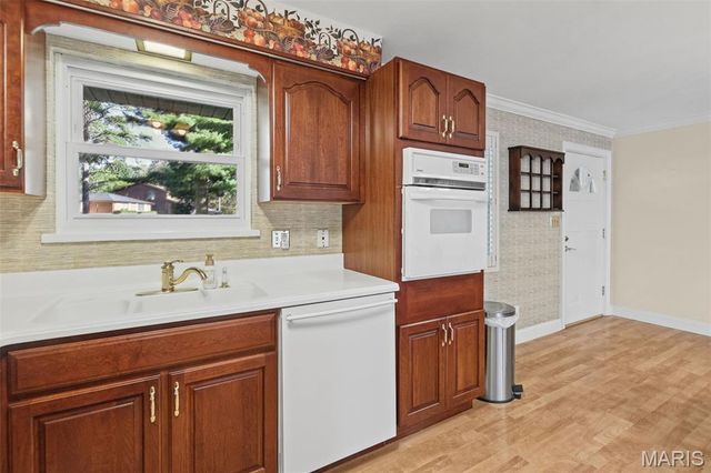 125 E Shore Drive, Belleville, IL 62221