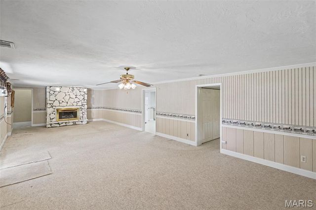 125 E Shore Drive, Belleville, IL 62221