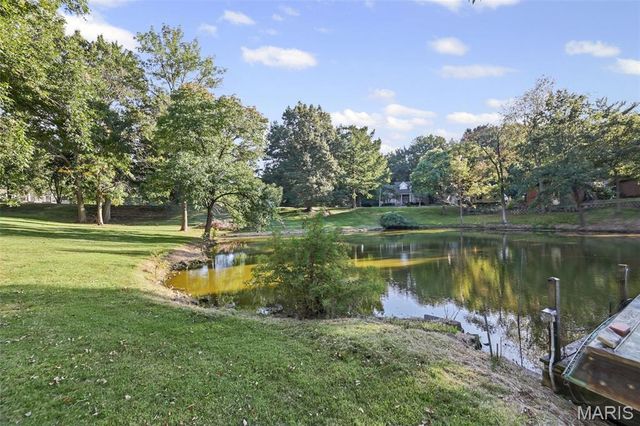 125 E Shore Drive, Belleville, IL 62221
