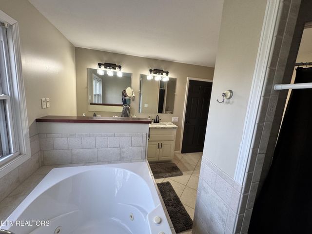 5519 S York Hwy, Grimsley, TN 38565