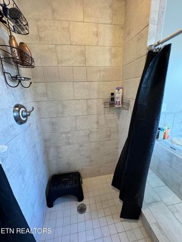 5519 S York Hwy, Grimsley, TN 38565