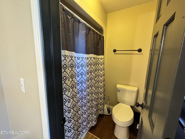 5519 S York Hwy, Grimsley, TN 38565