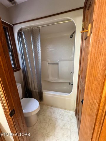 5519 S York Hwy, Grimsley, TN 38565