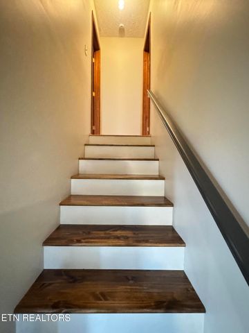 5519 S York Hwy, Grimsley, TN 38565