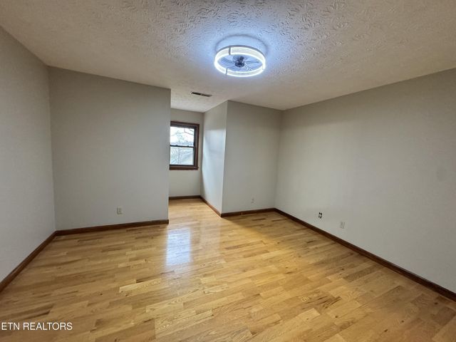 5519 S York Hwy, Grimsley, TN 38565