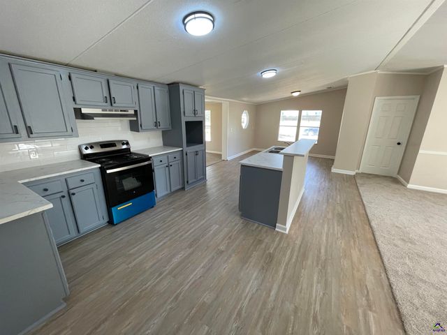 105 Senimor Court, Perry, GA 31069