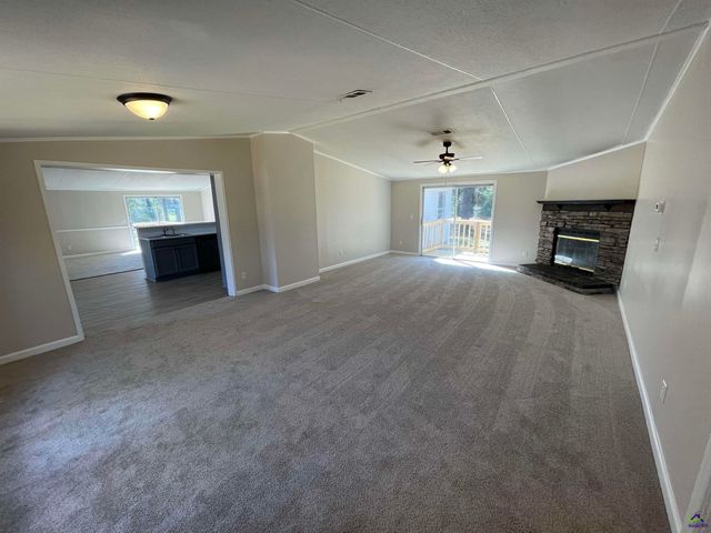 105 Senimor Court, Perry, GA 31069