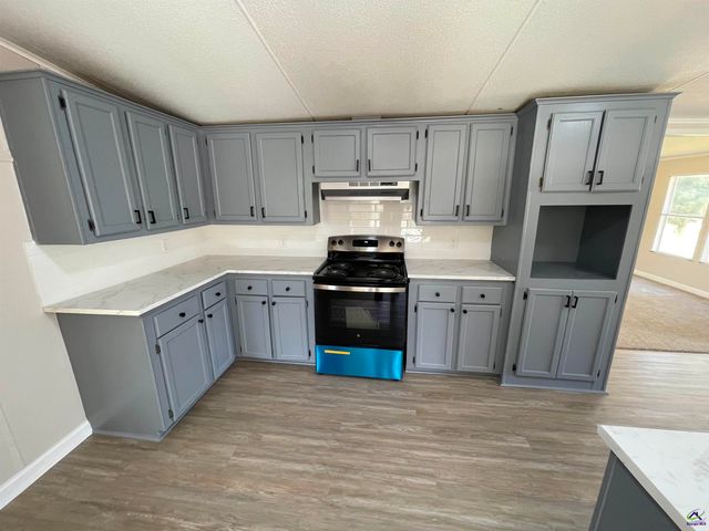 105 Senimor Court, Perry, GA 31069