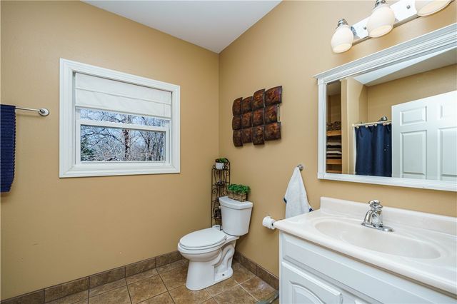 187 Lakeview Drive, Eureka Springs, AR 72631