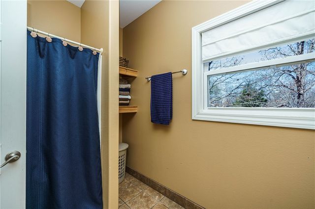 187 Lakeview Drive, Eureka Springs, AR 72631