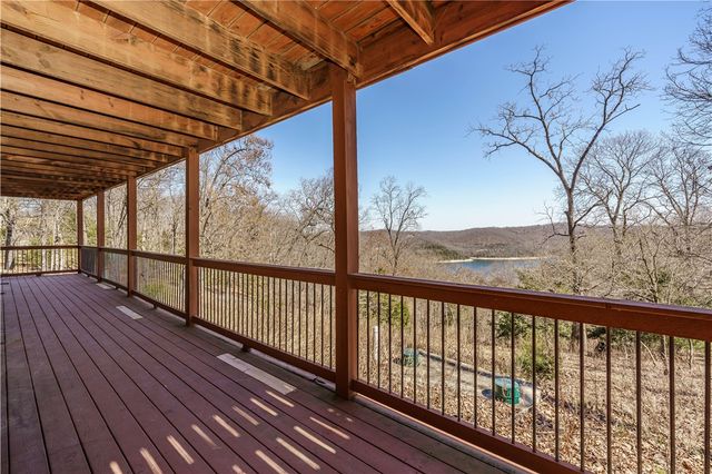 187 Lakeview Drive, Eureka Springs, AR 72631