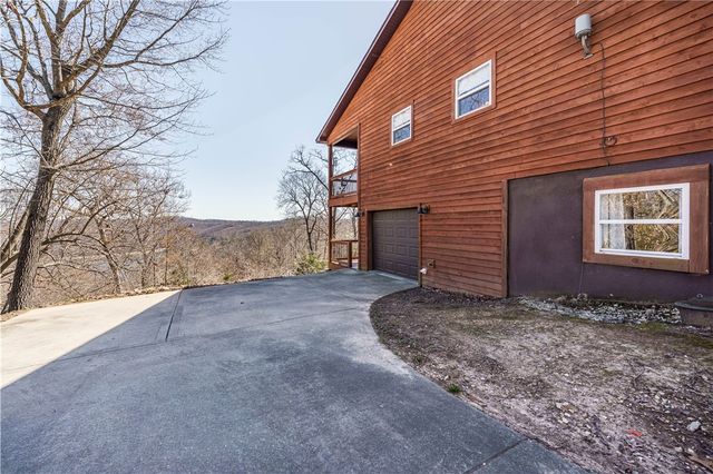 187 Lakeview Drive, Eureka Springs, AR 72631