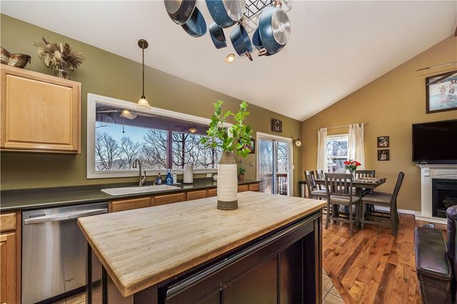 187 Lakeview Drive, Eureka Springs, AR 72631