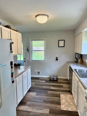 2241 Hamilton Cleves Road, Hamilton, OH 45013
