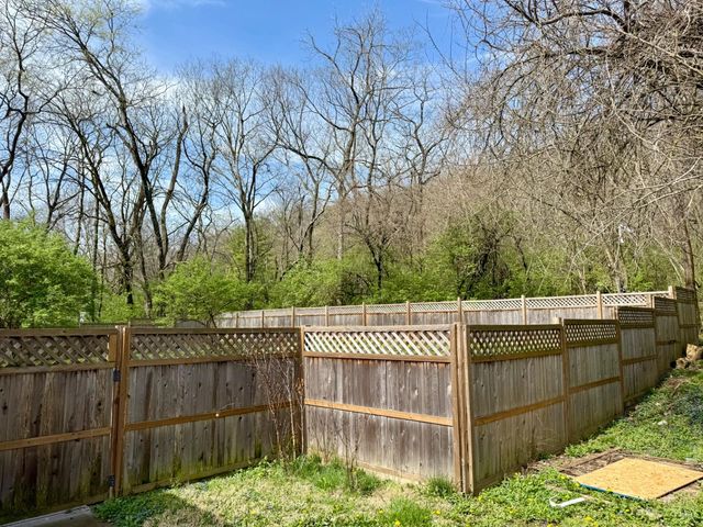 2241 Hamilton Cleves Road, Hamilton, OH 45013