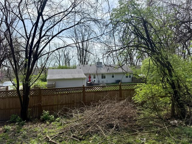 2241 Hamilton Cleves Road, Hamilton, OH 45013