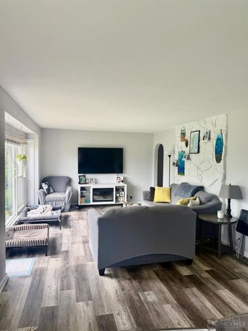 2241 Hamilton Cleves Road, Hamilton, OH 45013