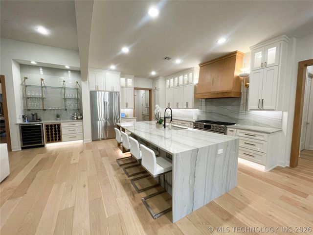 17765 E Red Hawk Road, Owasso, OK 74055