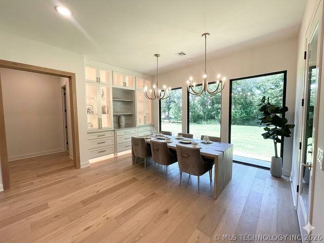17765 E Red Hawk Road, Owasso, OK 74055