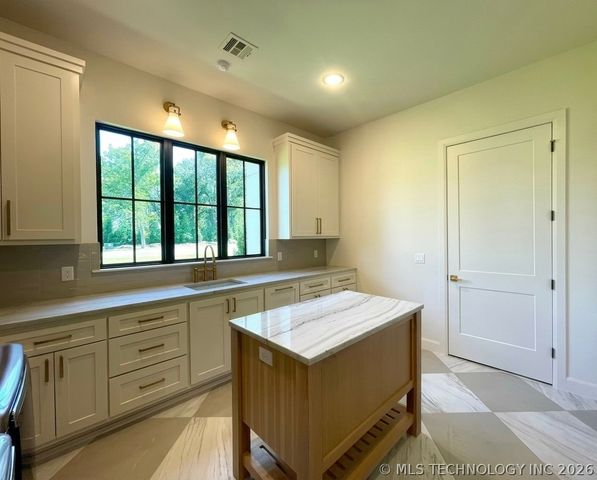 17765 E Red Hawk Road, Owasso, OK 74055