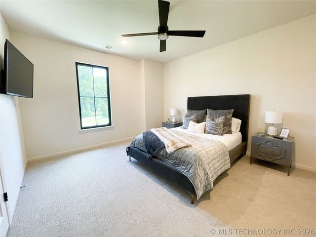 17765 E Red Hawk Road, Owasso, OK 74055