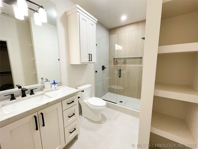 17765 E Red Hawk Road, Owasso, OK 74055
