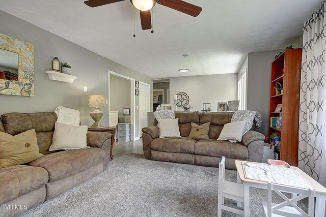6814 Gate City Highway, Bristol, VA 24202