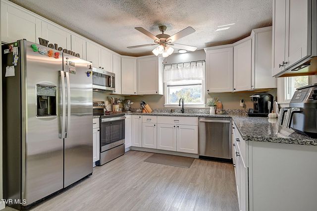 6814 Gate City Highway, Bristol, VA 24202
