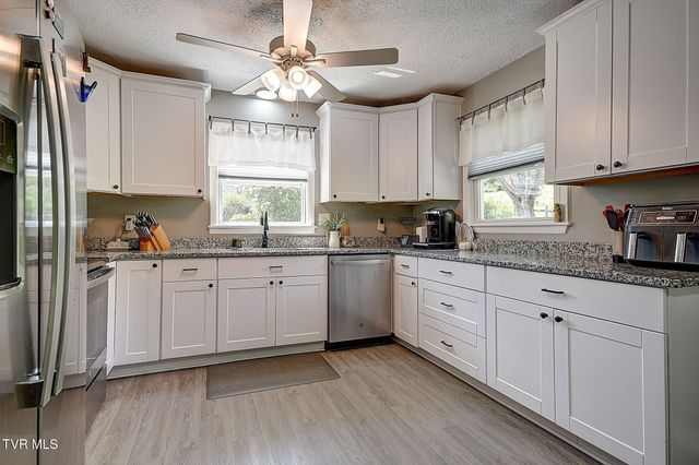 6814 Gate City Highway, Bristol, VA 24202