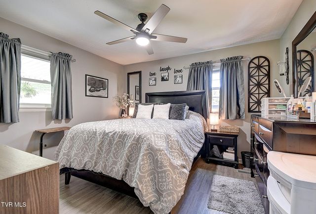 6814 Gate City Highway, Bristol, VA 24202