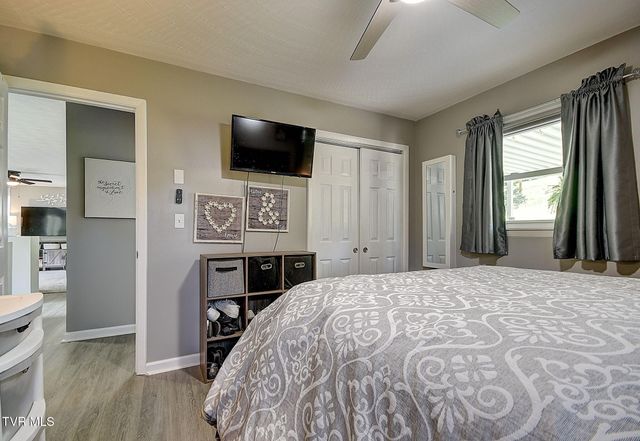 6814 Gate City Highway, Bristol, VA 24202