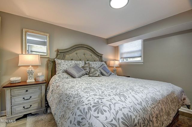 6814 Gate City Highway, Bristol, VA 24202