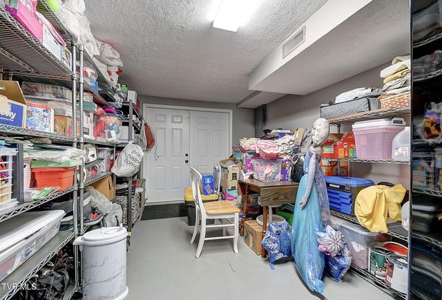 6814 Gate City Highway, Bristol, VA 24202